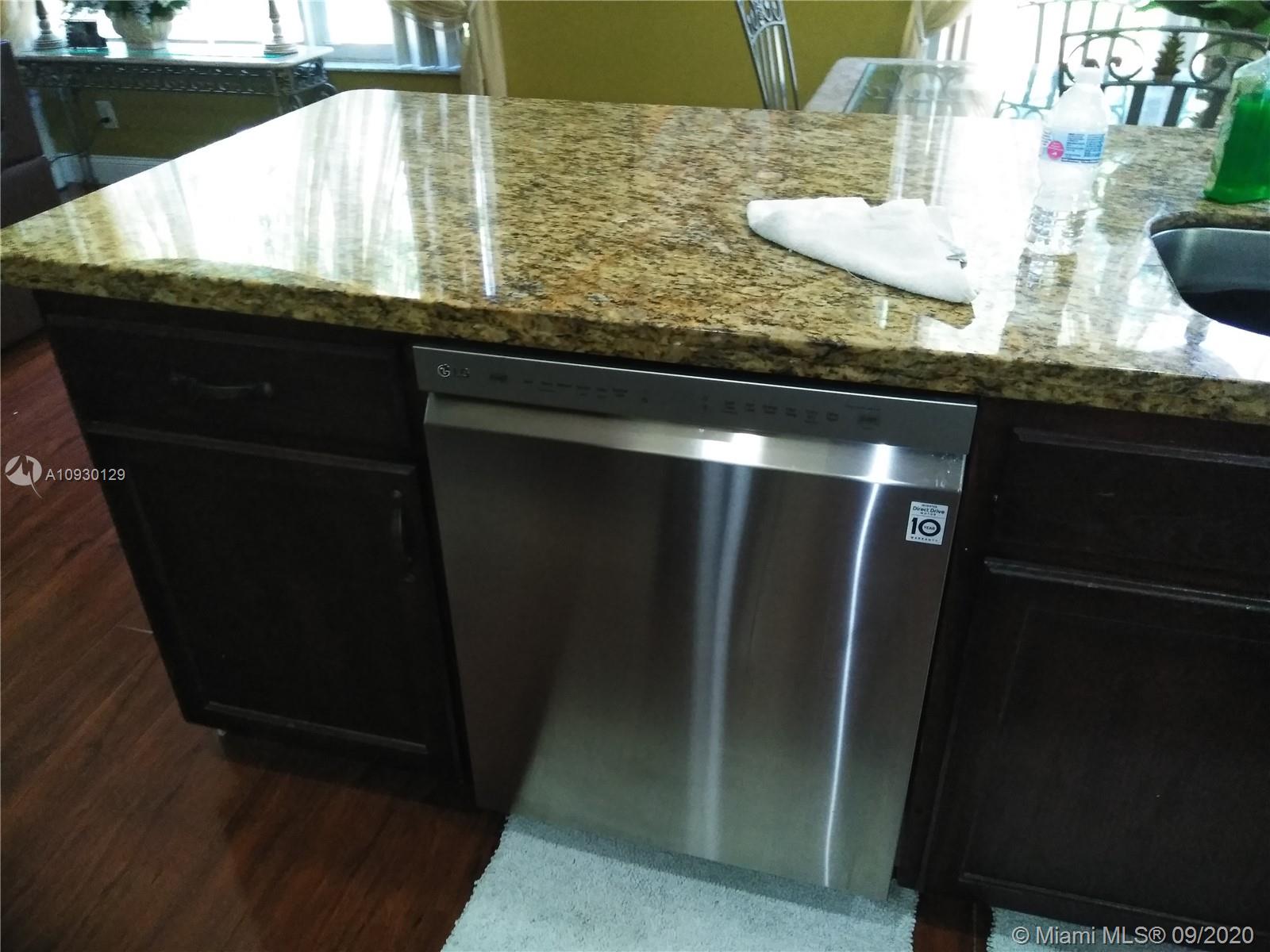 2604 Southwest 135th Avenue Miramar, FL 33027 - Photo 10 of 63
