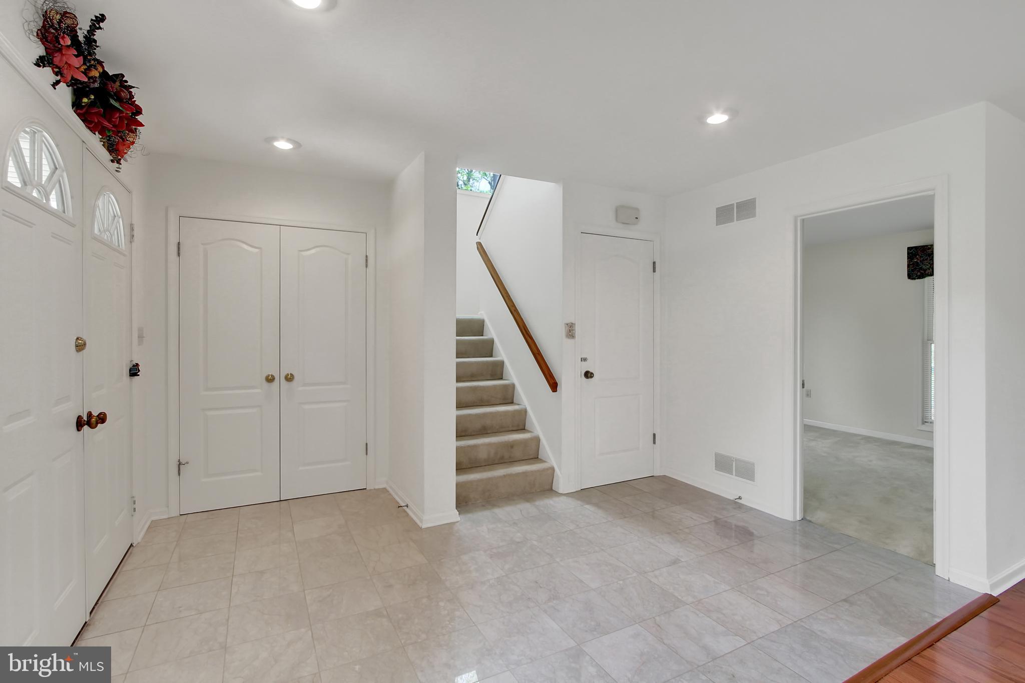 3693 Cimmeron Road York, PA 17402 - Photo 2 of 36 Gallery Image 2