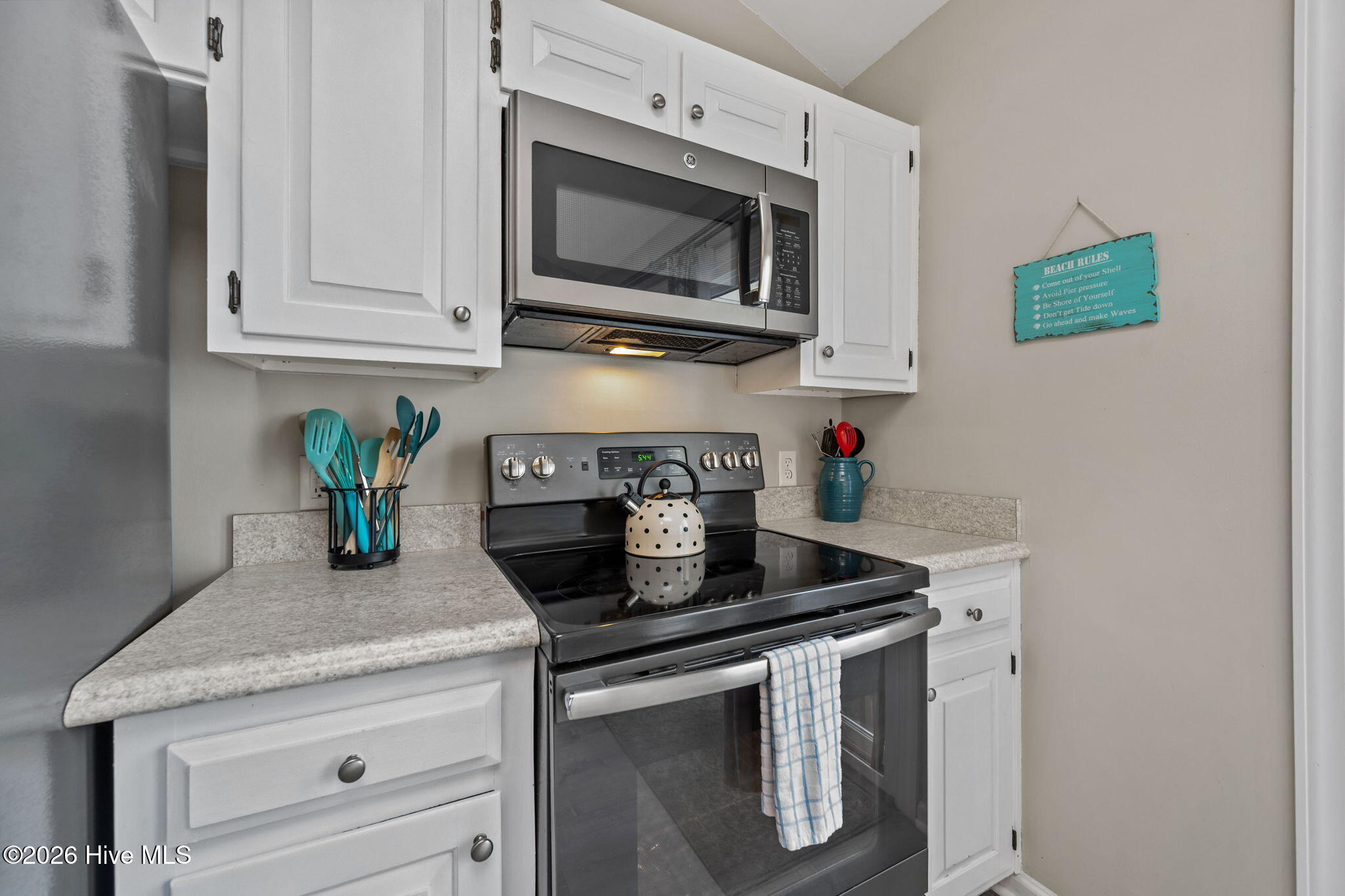 1928 New River Inlet Road, Unit 214 North Topsail Beach, NC 28460 - Photo 8 of 50 Kitchen