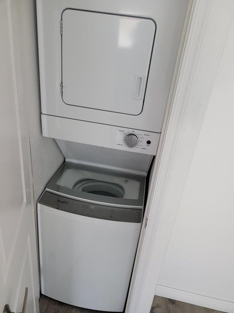 6713 East Cheery Lynn Road, Unit 2 Scottsdale, AZ 85251 - Photo 7 of 8 a close view of washer and dryer
