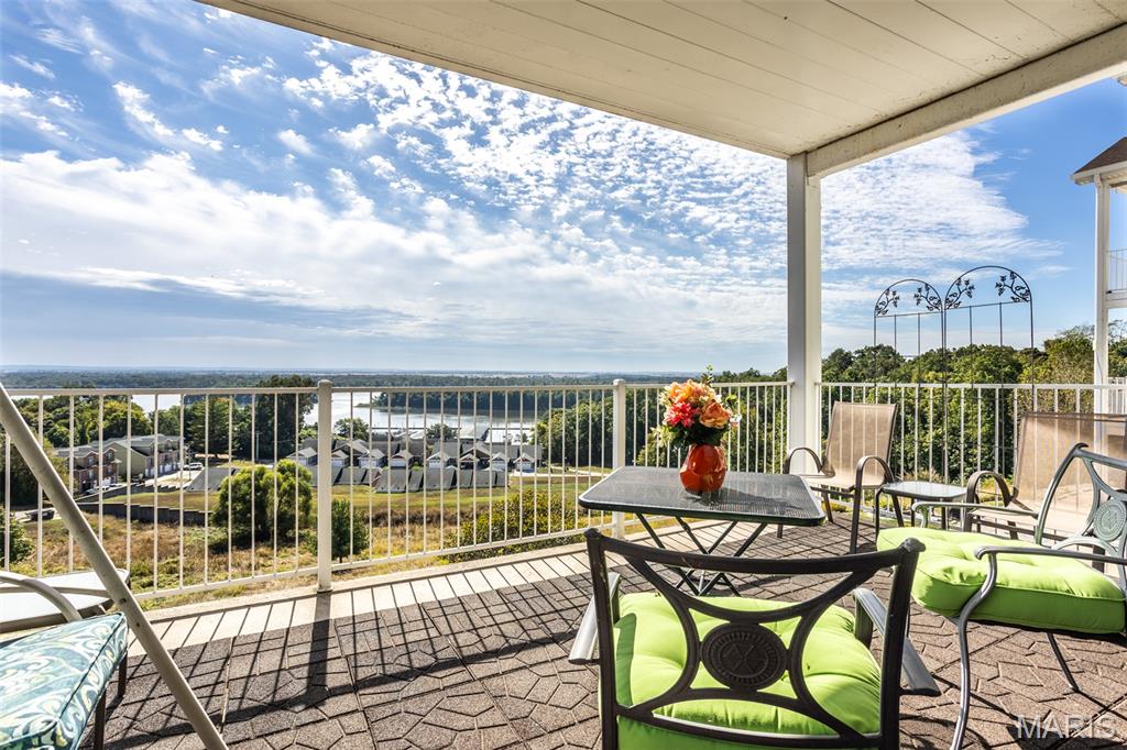 401 Timber Ridge Drive, Unit 24 Grafton, IL 62037 - Photo 14 of 32