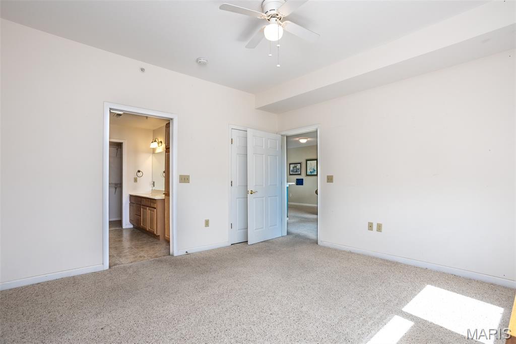 401 Timber Ridge Drive, Unit 24 Grafton, IL 62037 - Photo 16 of 32