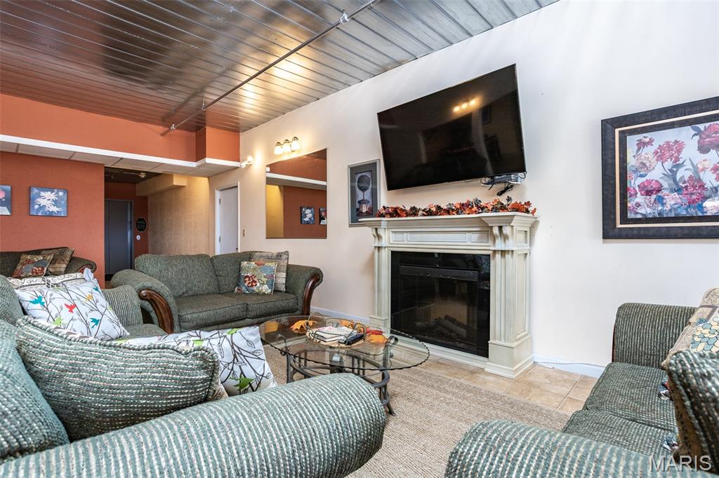 401 Timber Ridge Drive, Unit 24 Grafton, IL 62037 - Photo 23 of 32