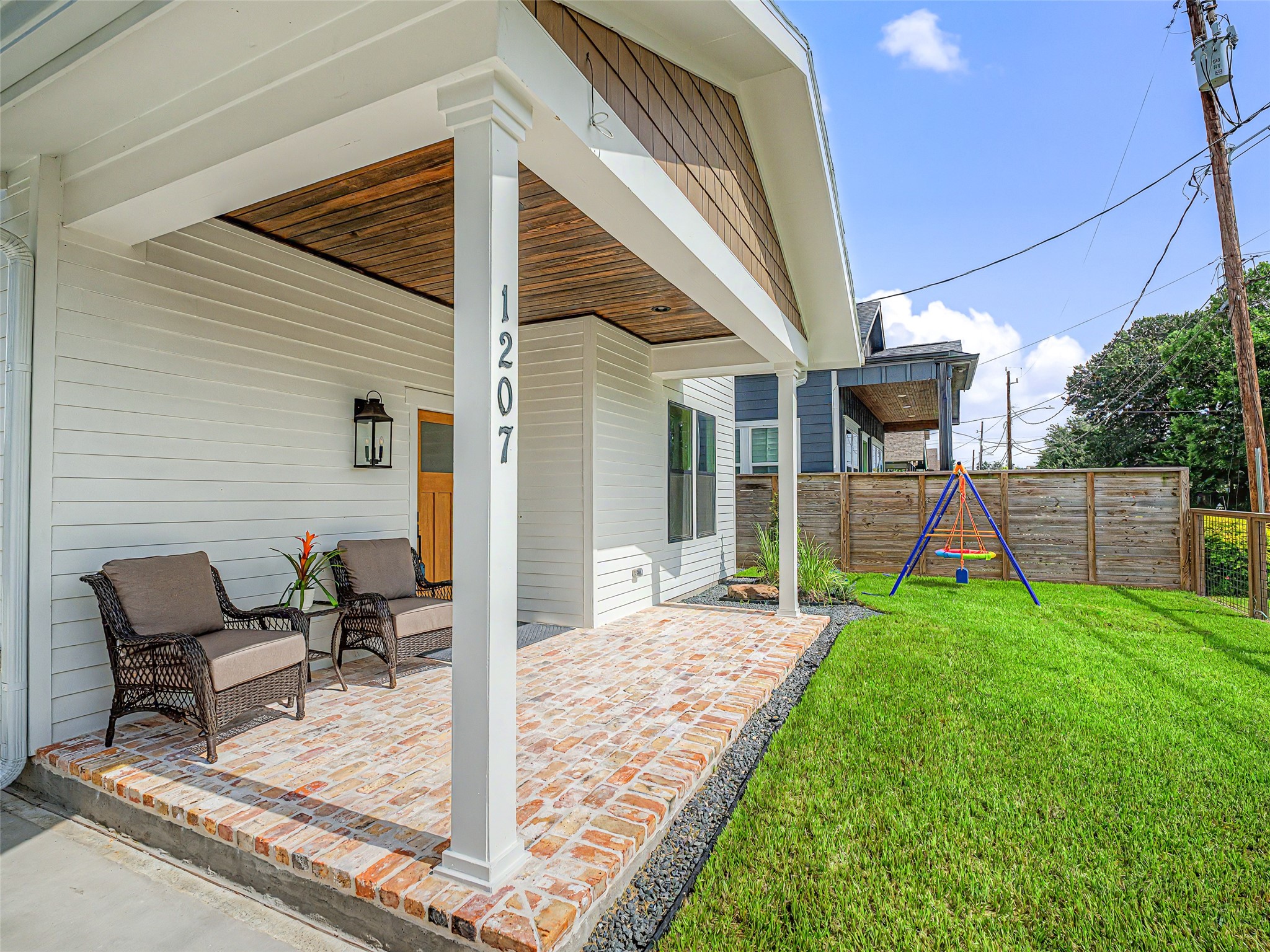 1207 Tabor Street Houston, TX 77009 - Photo 3 of 45