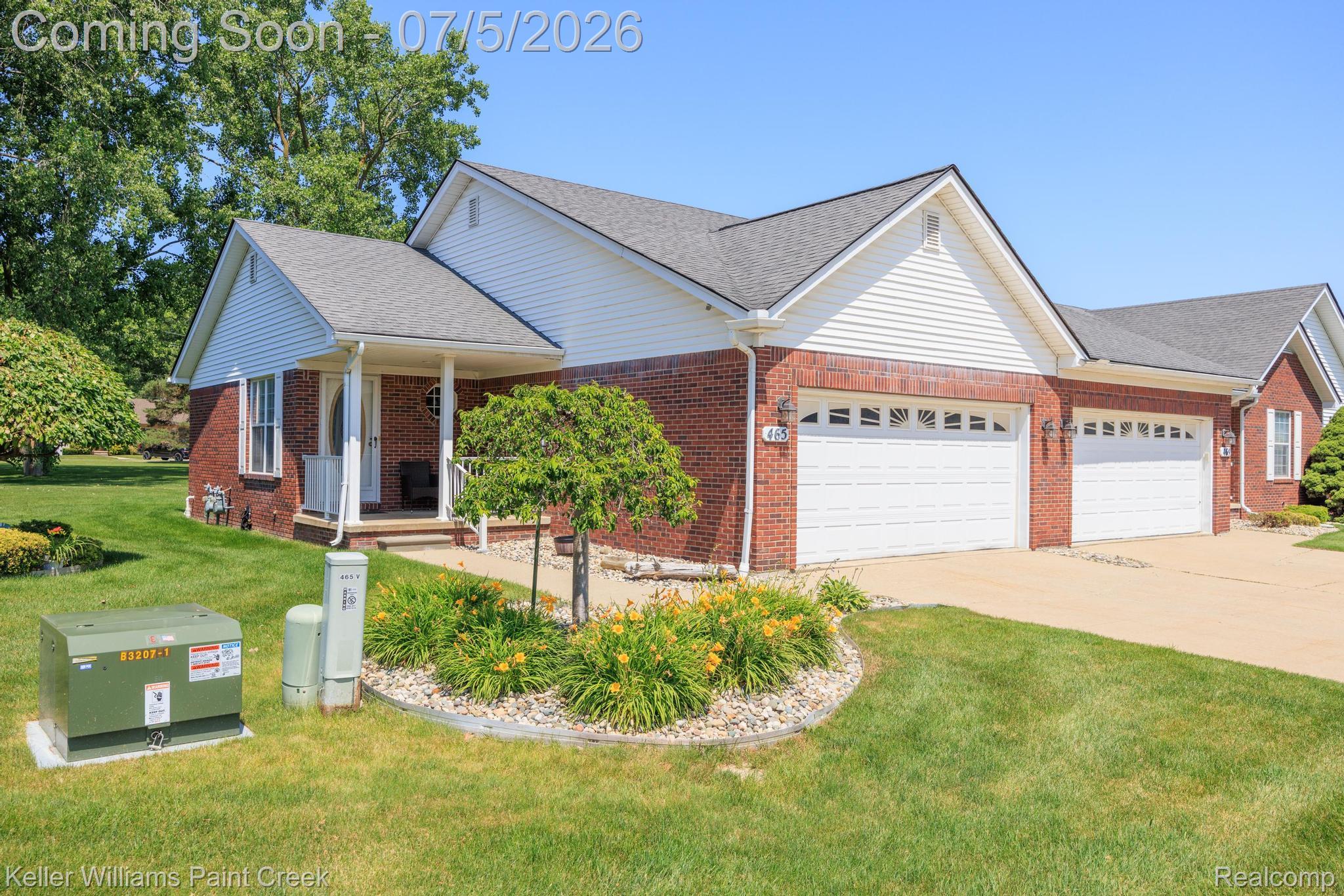465 Victoria Lane Romeo, MI 48065 - Photo 3 of 25 456 Victoia Ln02.jpg
