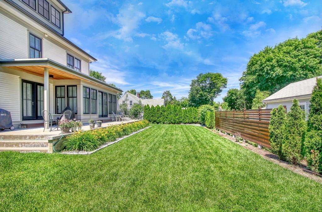 52 Alexander Avenue Belmont, MA 02478 - Photo 3 of 42