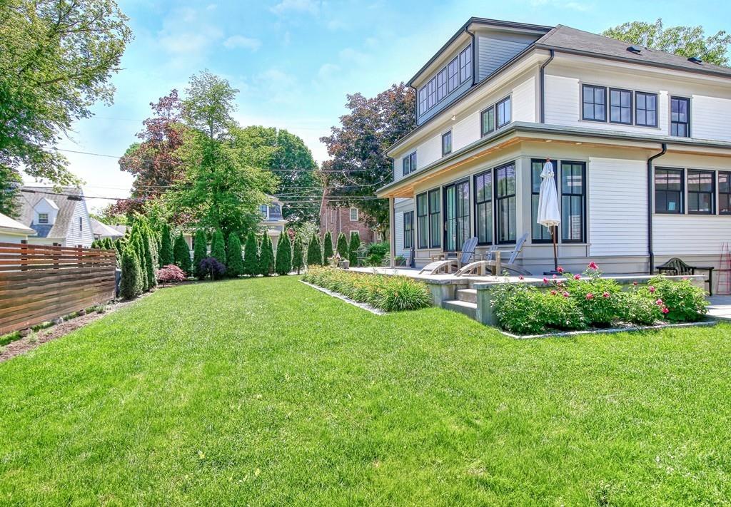 52 Alexander Avenue Belmont, MA 02478 - Photo 4 of 42