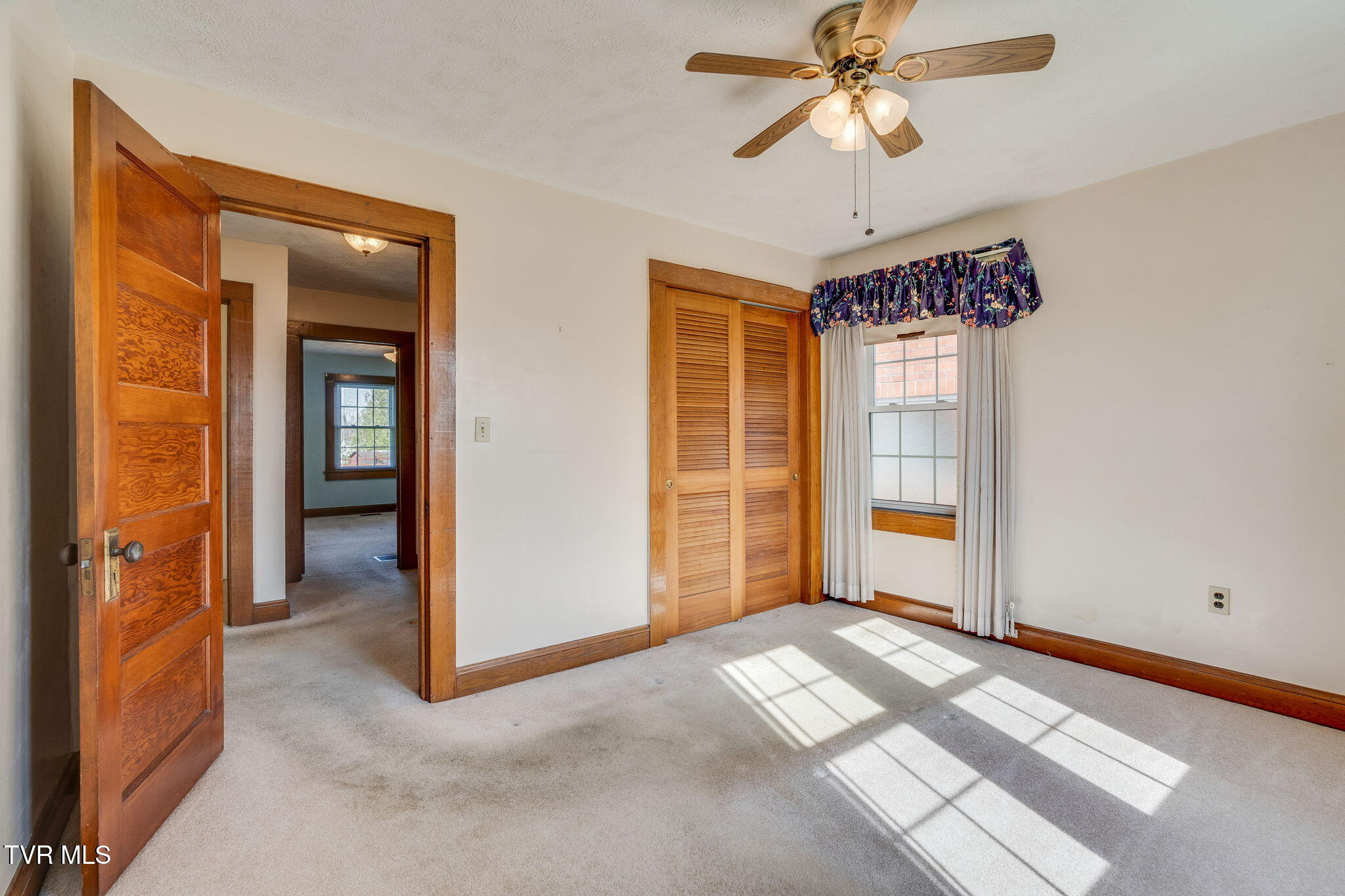 2716 Linden Road Kingsport, TN 37664 - Photo 13 of 30 013