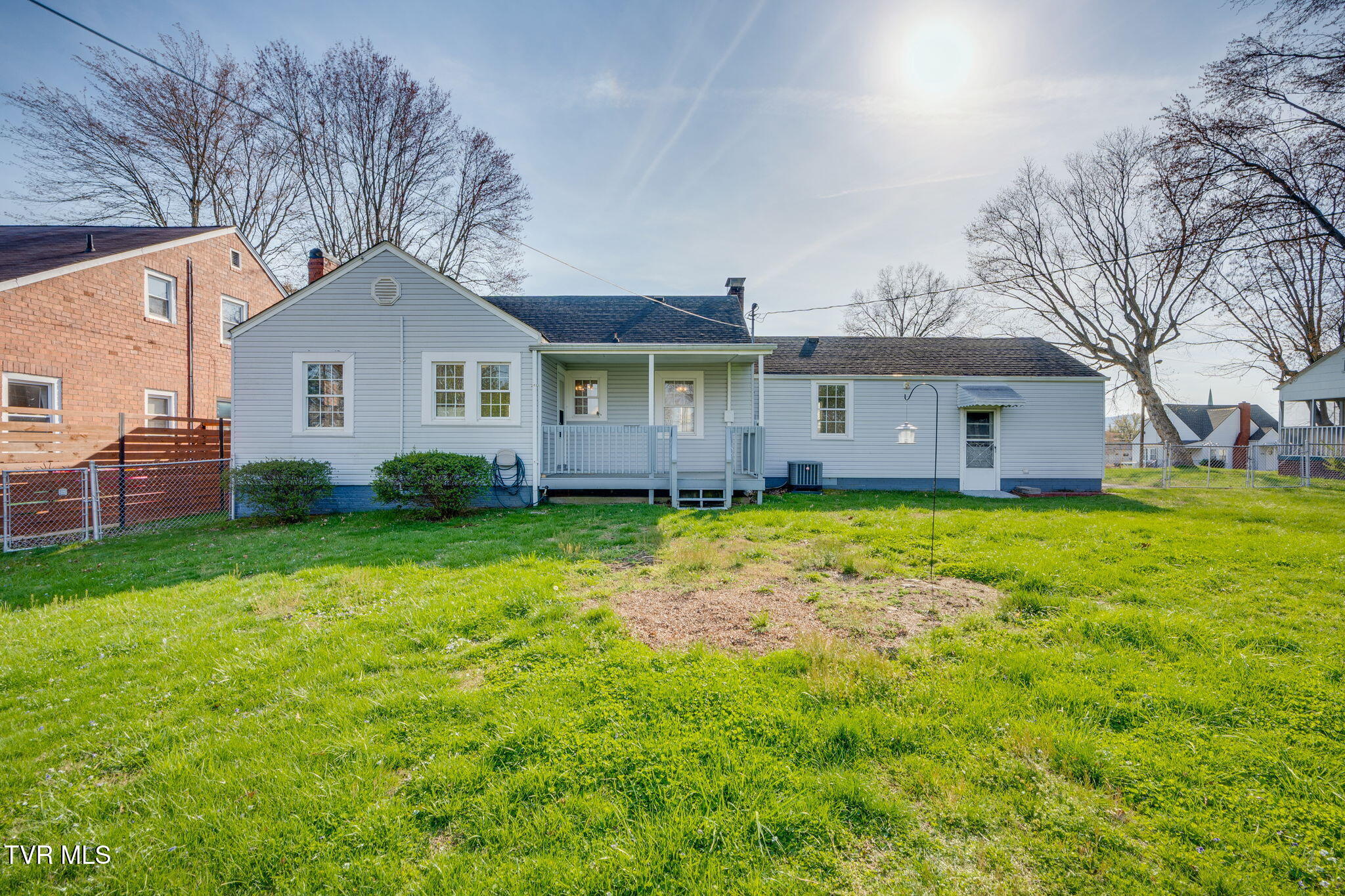 2716 Linden Road Kingsport, TN 37664 - Photo 25 of 30 025