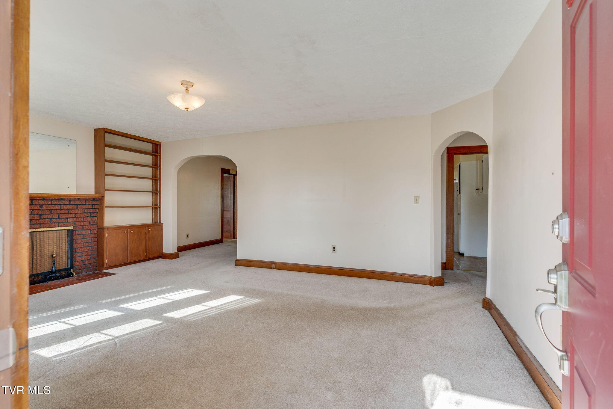 2716 Linden Road Kingsport, TN 37664 - Photo 4 of 30 004