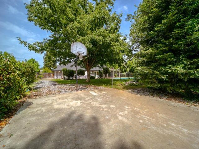 3171 Barrow Road, Unit BARREL CT Redding, CA 96002 - Photo 40 of 43