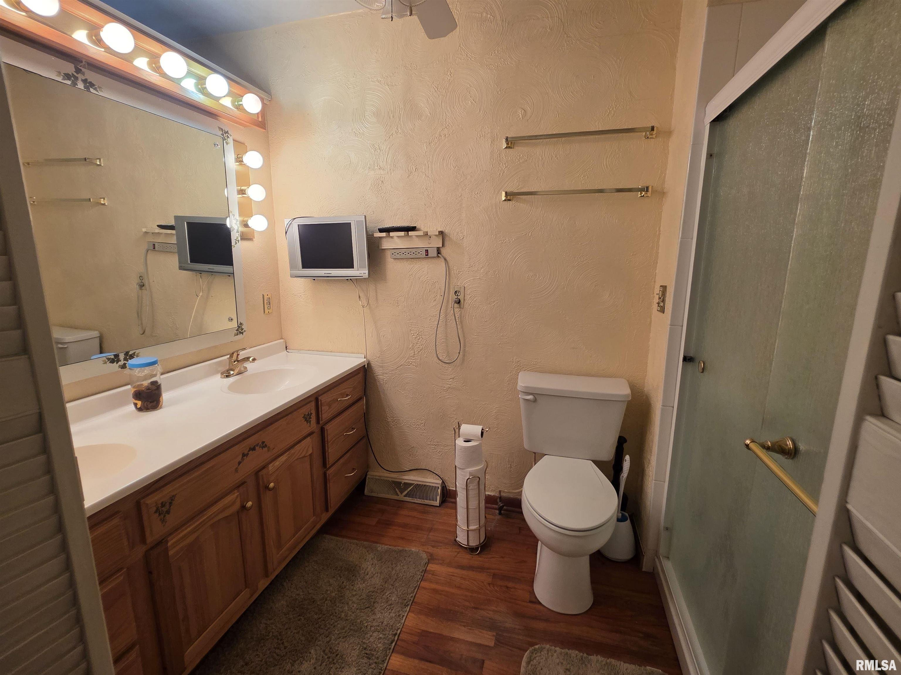 850 South Main Street Canton, IL 61520 - Photo 8 of 16 Gallery Image 8