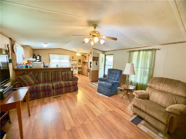450 Woolen Lake Road Columbia, LA 71418 - Photo 5 of 23