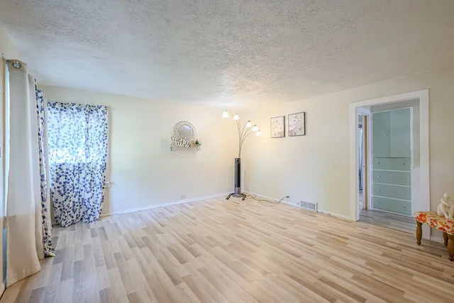 a view of livingroom with hardwood