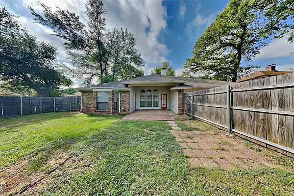 $2,600 | 1201 Indian Paint Trail, Lewisville, TX 75067