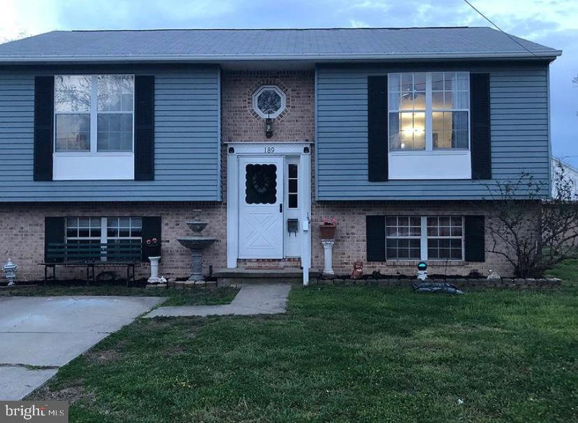 189 Lake Road Pasadena, MD 21122 - Photo 1 of 17 Gallery Image 1