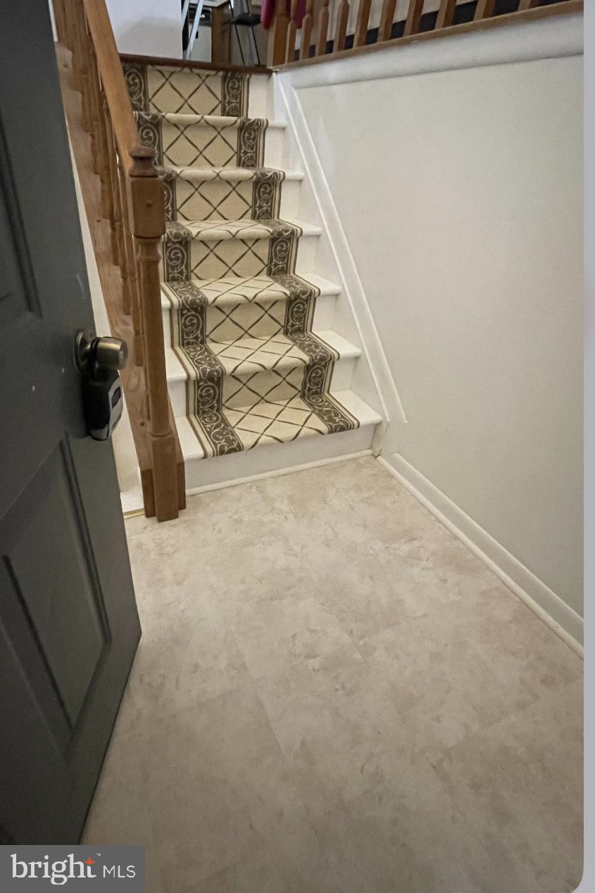 189 Lake Road Pasadena, MD 21122 - Photo 3 of 17 Gallery Image 3