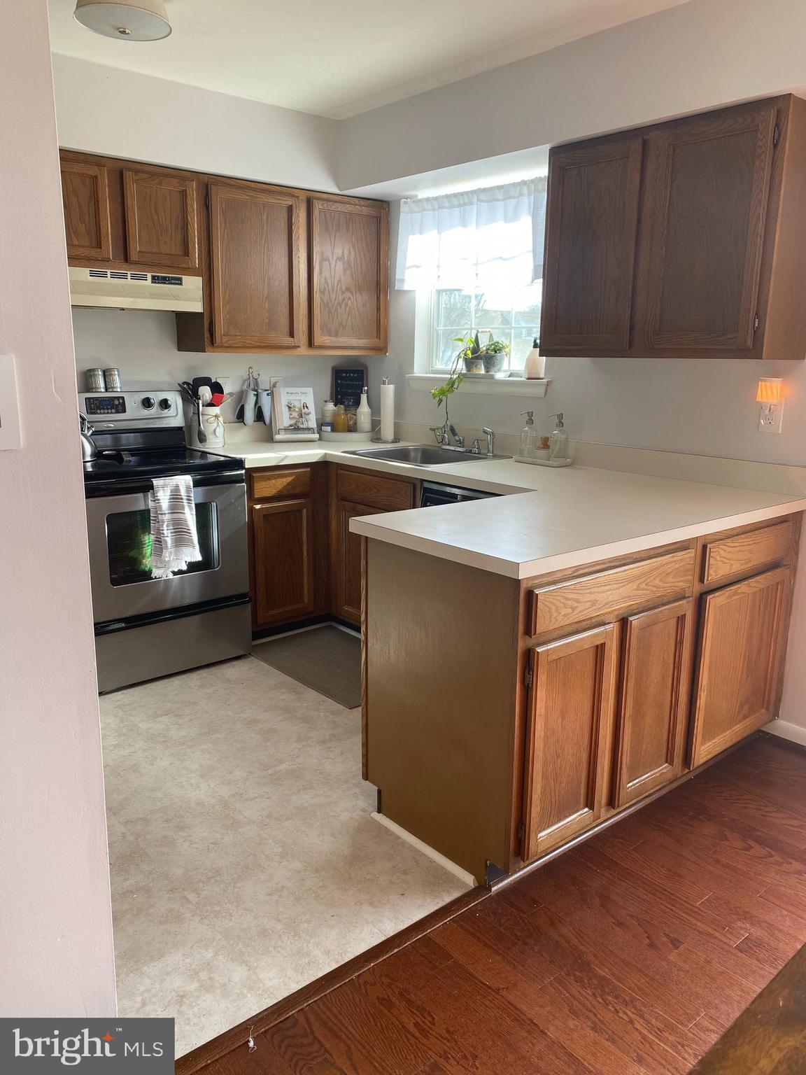 189 Lake Road Pasadena, MD 21122 - Photo 5 of 17 Gallery Image 5