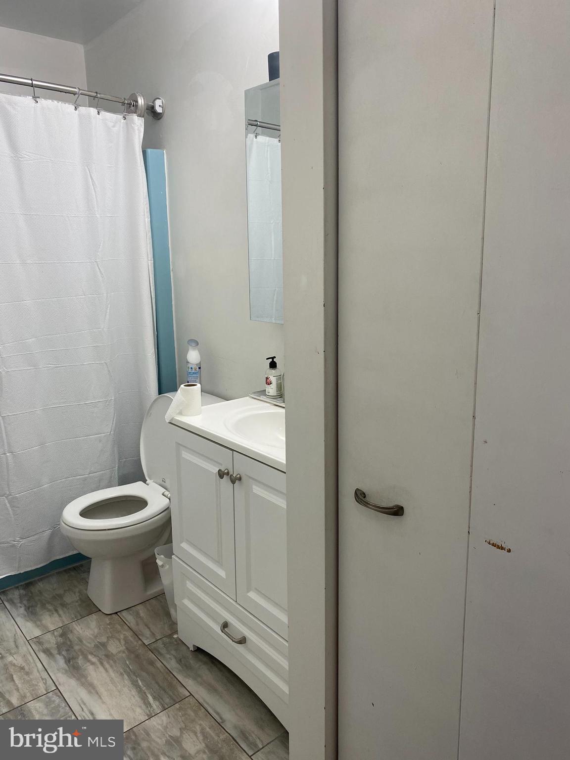 189 Lake Road Pasadena, MD 21122 - Photo 10 of 17 Gallery Image 10