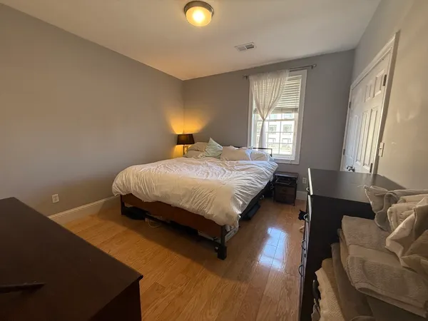 $4,700 | 119 Dorchester Street, Unit 10, Boston, MA 02127