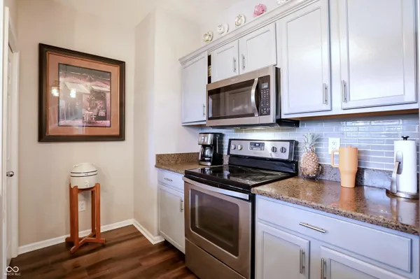 $339,900 | 11260 Fonthill Drive, Indianapolis, IN 46236