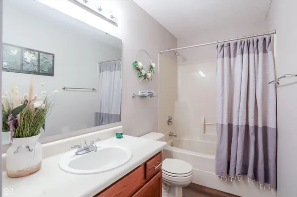 $339,900 | 11260 Fonthill Drive, Indianapolis, IN 46236