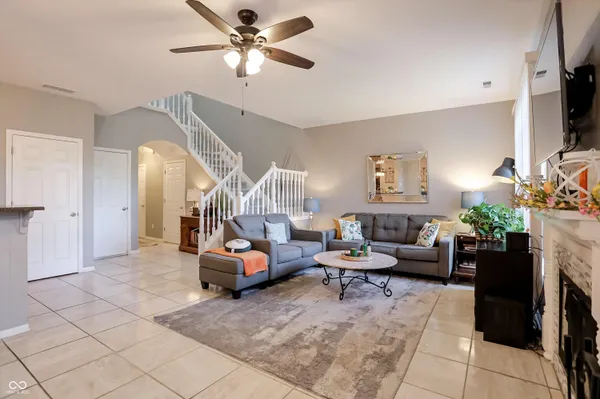 $339,900 | 11260 Fonthill Drive, Indianapolis, IN 46236