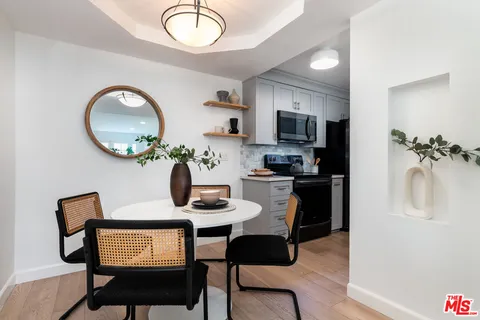 $599,000 | 1230 Horn Avenue, Unit 516, West Hollywood, CA 90069