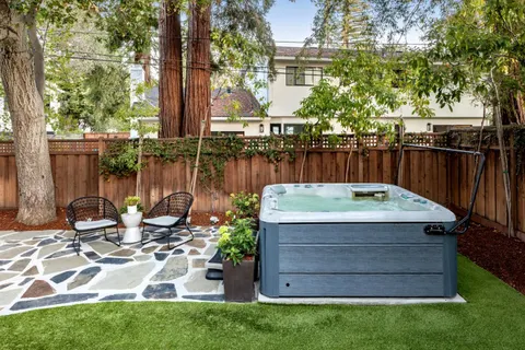 $7,500,000 | 1224 Whitaker Way, Menlo Park, CA 94025