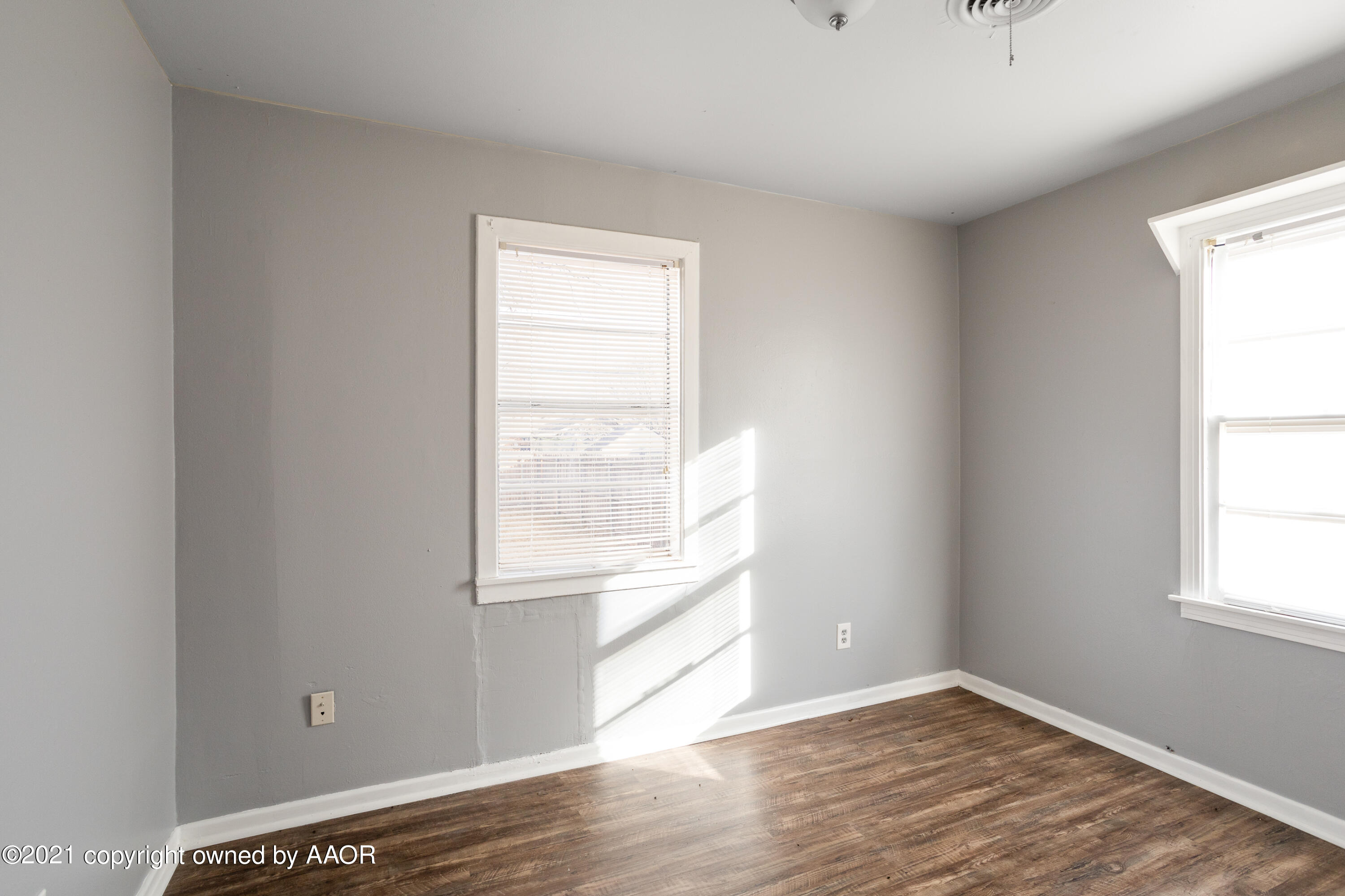 4615 South Ong Street Amarillo, TX 79110 - Photo 5 of 15 Back Bedroom