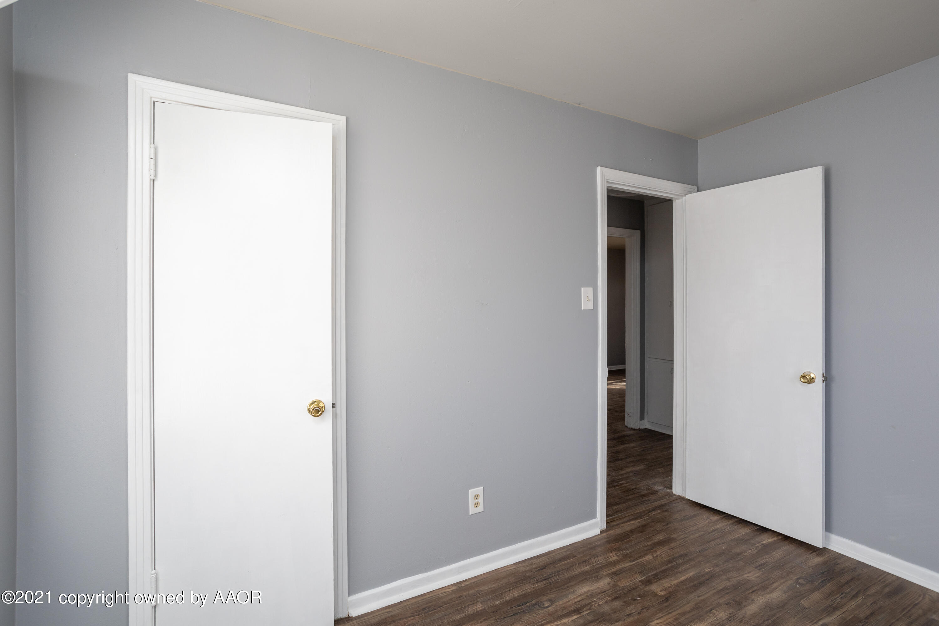 4615 South Ong Street Amarillo, TX 79110 - Photo 10 of 15 Back Bedroom 2