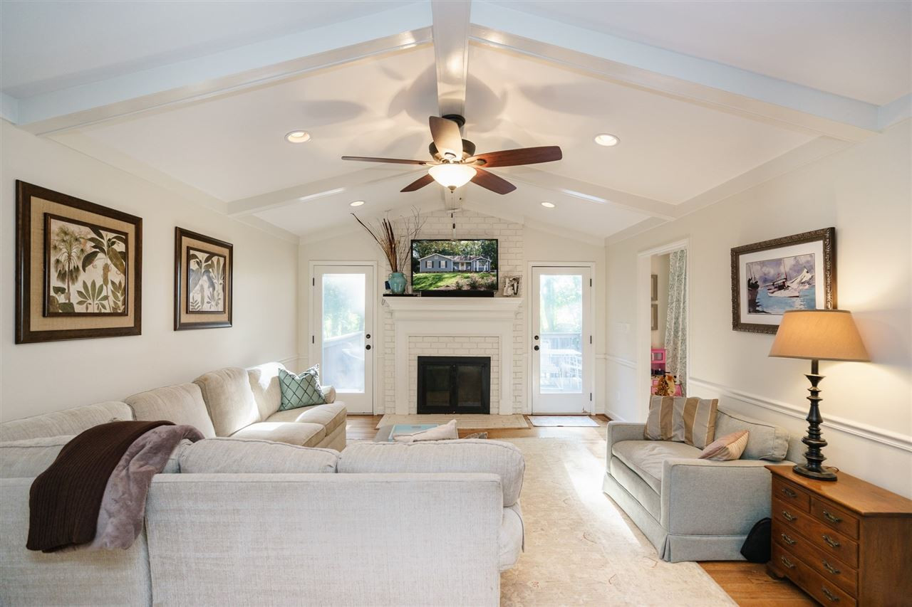 2446 Medway Drive Raleigh, NC 27608 - Photo 5 of 25 Photo 5
