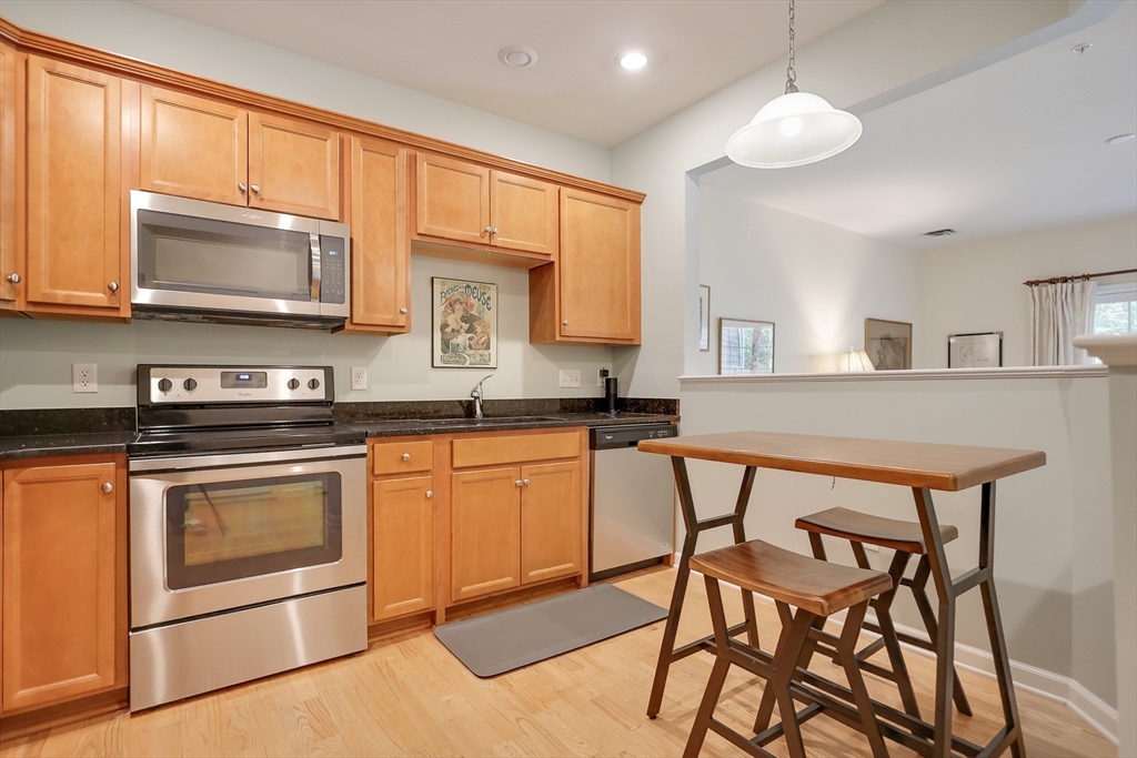 36 Abigail Way, Unit 1009 Reading, MA 01867 - Photo 10 of 29