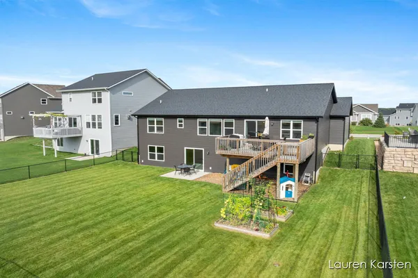$469,900 | 6296 High Queen Court, Allendale, MI 49401