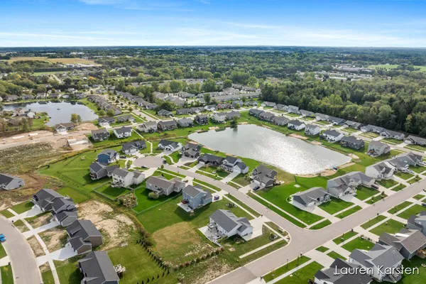 $469,900 | 6296 High Queen Court, Allendale, MI 49401