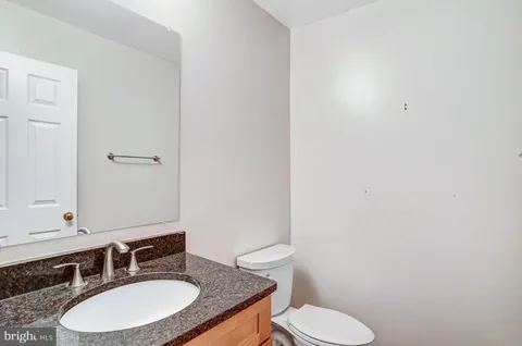 $850,000 | 10848 Burr Oak Way, Burke, VA 22015