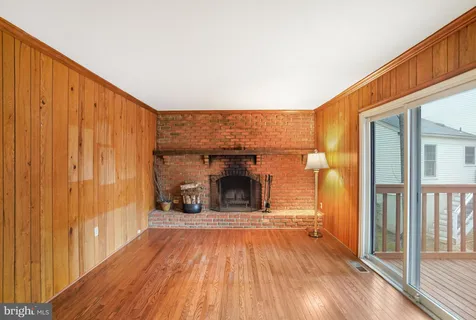 $850,000 | 10848 Burr Oak Way, Burke, VA 22015