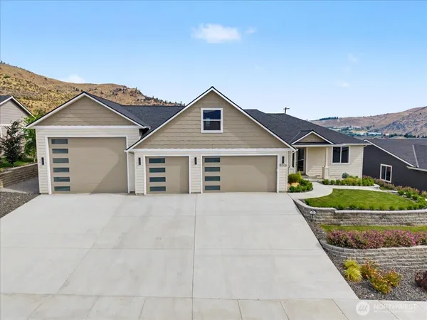 $815,000 | 15006 Allison Place, Entiat, WA 98822
