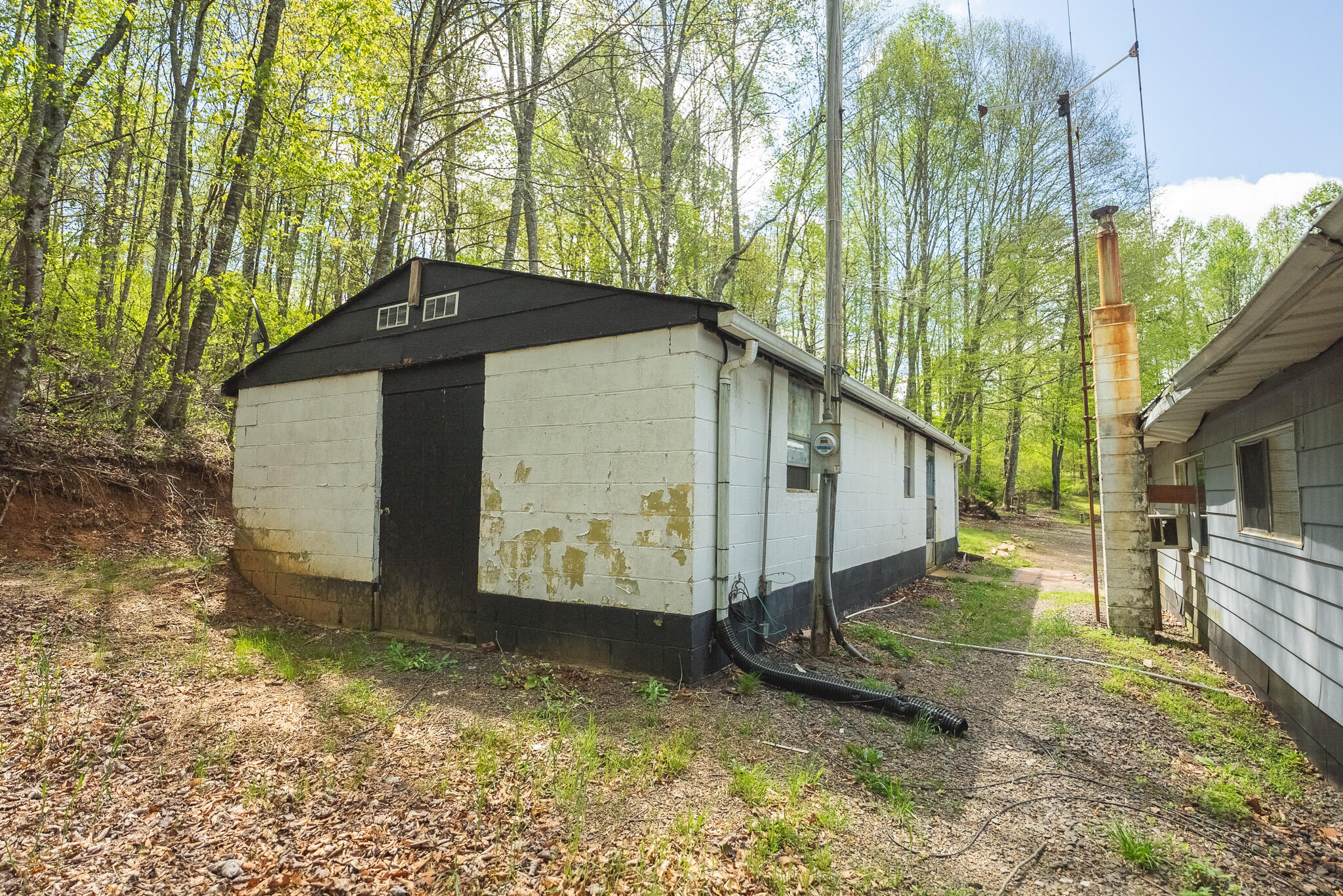 146 Duvall Road Willis, VA 24380 - Photo 59 of 62 DSC00866