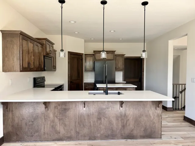 $890,000 | S54W25403 Pebble Brk Court, Waukesha, WI 53189