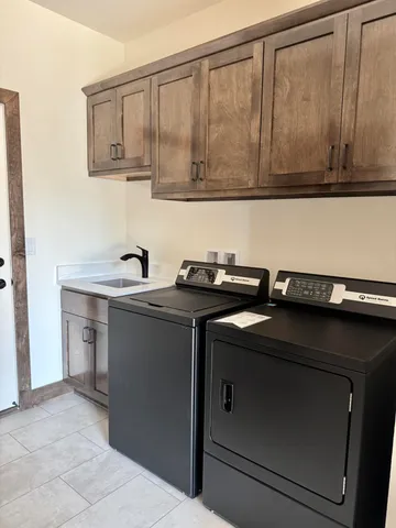 $890,000 | S54W25403 Pebble Brk Court, Waukesha, WI 53189