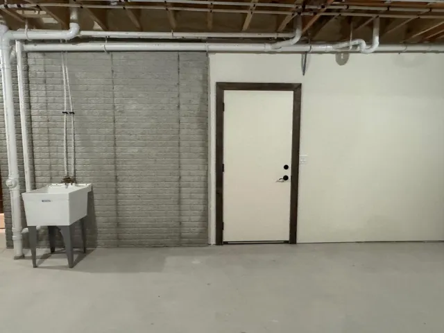 $890,000 | S54W25403 Pebble Brk Court, Waukesha, WI 53189