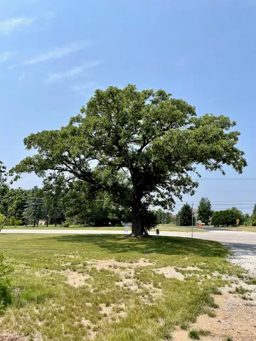 $890,000 | S54W25403 Pebble Brk Court, Waukesha, WI 53189