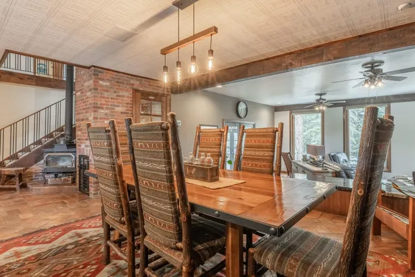 $2,127,000 | 139 Ridgecrest Drive, Mammoth Lakes, CA 93546