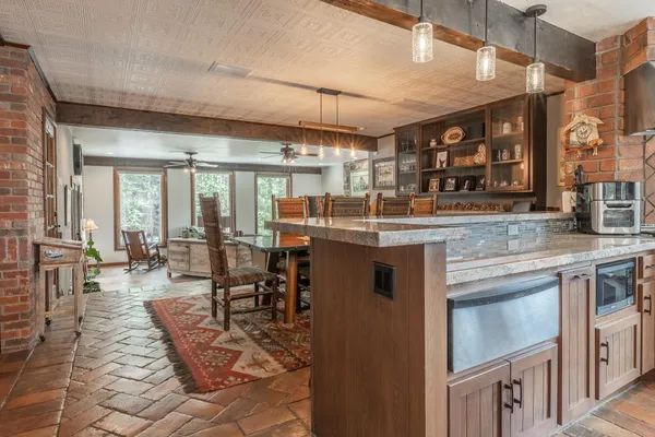 $2,127,000 | 139 Ridgecrest Drive, Mammoth Lakes, CA 93546