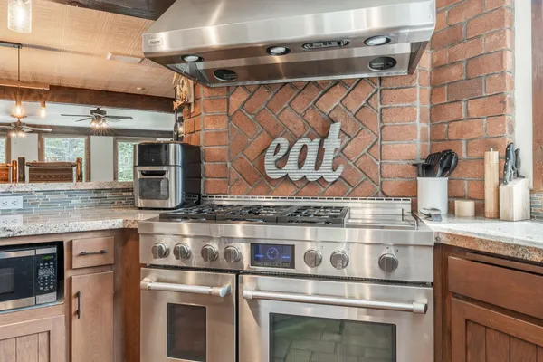 $2,127,000 | 139 Ridgecrest Drive, Mammoth Lakes, CA 93546