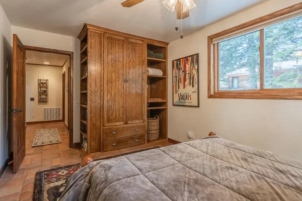 $2,127,000 | 139 Ridgecrest Drive, Mammoth Lakes, CA 93546