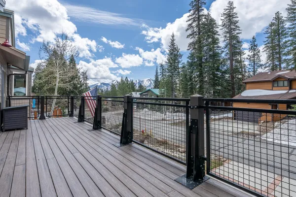 $2,127,000 | 139 Ridgecrest Drive, Mammoth Lakes, CA 93546