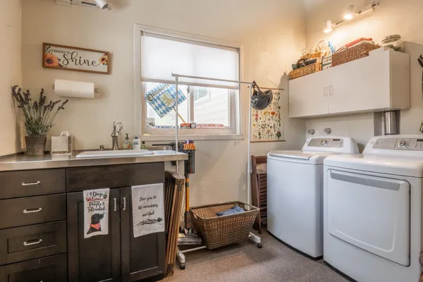 $2,127,000 | 139 Ridgecrest Drive, Mammoth Lakes, CA 93546
