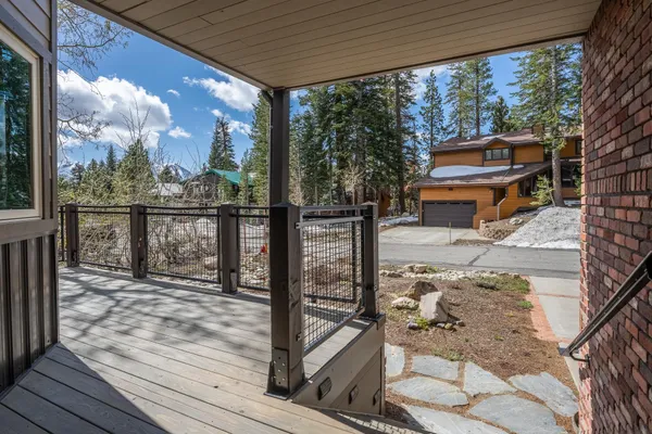 $2,127,000 | 139 Ridgecrest Drive, Mammoth Lakes, CA 93546